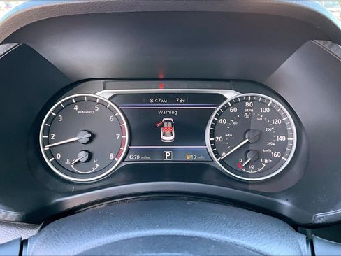 Used 2025 Nissan Sentra SV w/ All-Weather Package FWD image 16