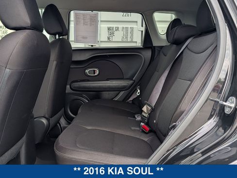 Used 2016 Kia Soul FWD image 14
