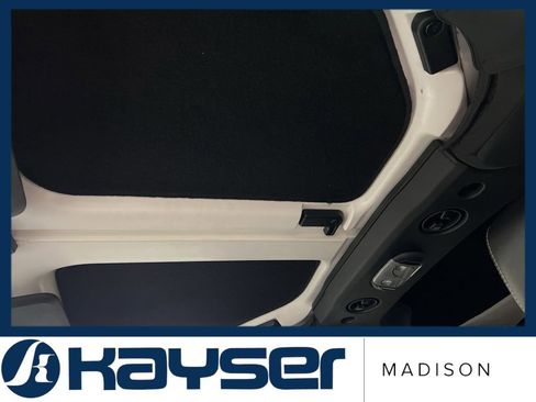 Used 2018 Jeep Wrangler Unlimited Sport image 27