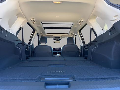 New 2026 Nissan Rogue Platinum w/ Platinum Premium Package AWD/4WD image 10