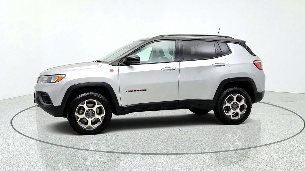 Used 2022 Jeep Compass Trailhawk w/ Sun and Sound Group AWD/4WD image 8