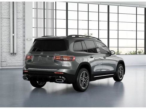 New 2026 Mercedes-Benz GLB 250 4MATIC image 21