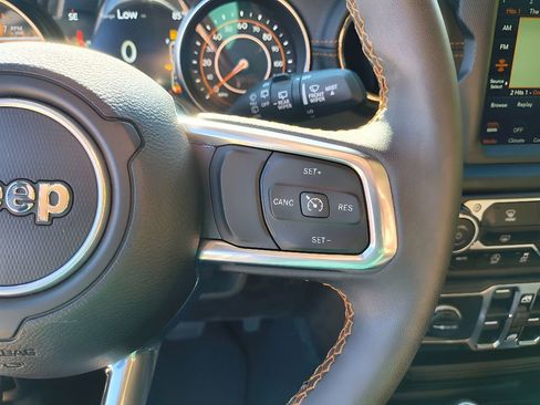 Used 2023 Jeep Wrangler High Altitude image 16