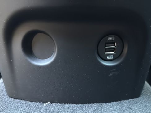 Used 2018 Porsche Cayenne AWD/4WD image 17
