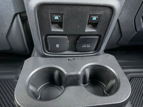 Used 2023 Ford Bronco Everglades image 13