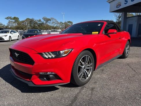 Used 2017 Ford Mustang Premium image 2