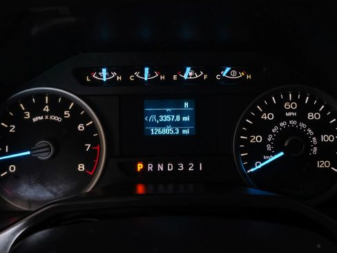 Used 2015 Ford F150 XLT AWD/4WD image 14