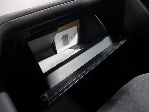 Used 2025 Ford Explorer Active image 33