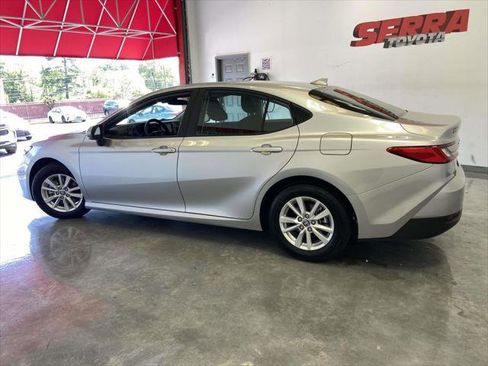Certified 2025 Toyota Camry LE image 6