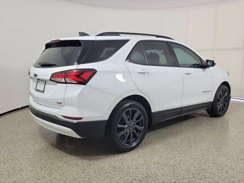 Used 2022 Chevrolet Equinox RS w/ Infotainment Package FWD image 5