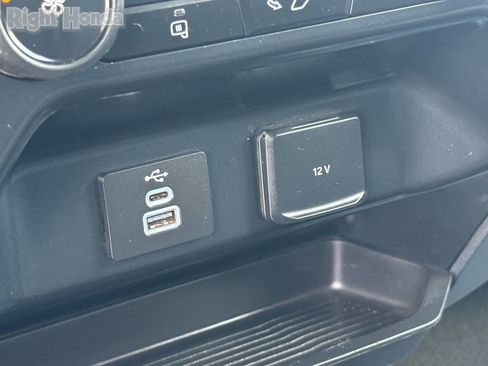 Used 2025 Ford F250 XLT image 24