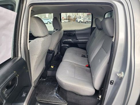 Used 2018 Toyota Tacoma SR5 image 22