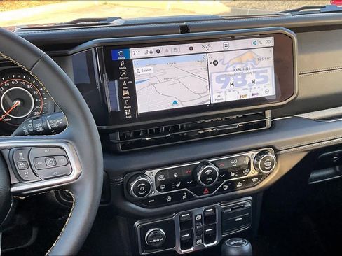 Used 2024 Jeep Wrangler Sahara w/ Technology Group image 7