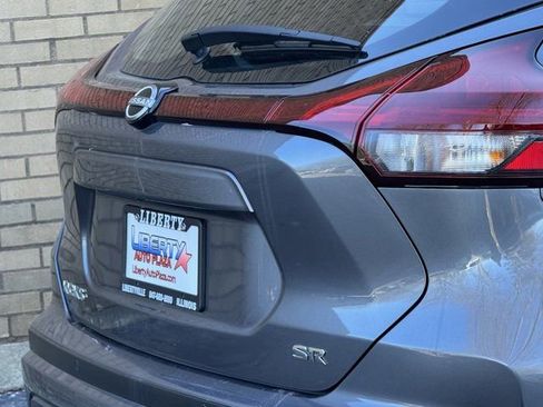 Used 2023 Nissan Kicks SR w/ SR Premium Package image 14