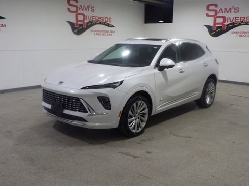 Used 2024 Buick Envision Avenir image 1