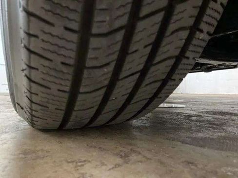 Used 2025 Toyota Tacoma SR5 image 94