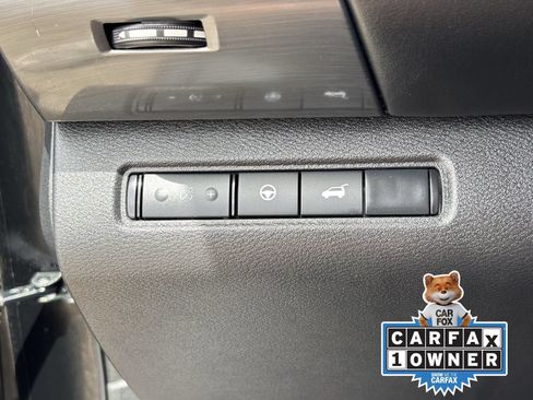 Used 2025 Nissan Pathfinder SL FWD image 33