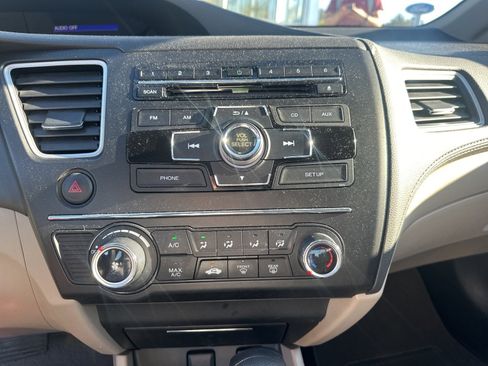 Used 2014 Honda Civic LX image 10