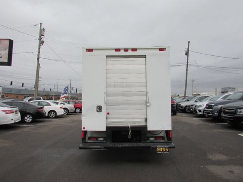 Used 2012 Ford E-450 and Econoline 450 Super Duty w/ PWR Locks & Windows Group image 8