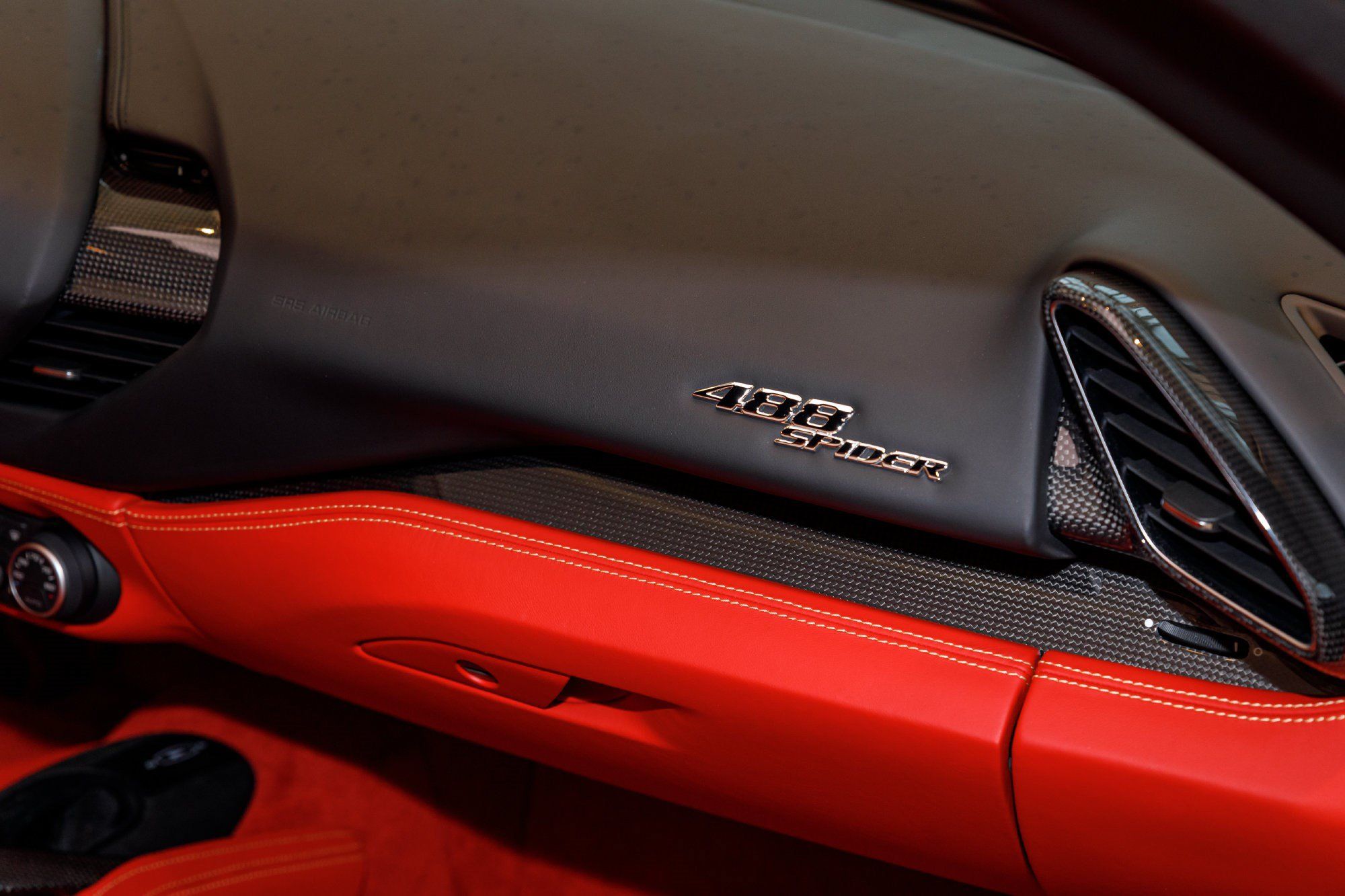 Used 2018 Ferrari 488 Spider RWD image 38