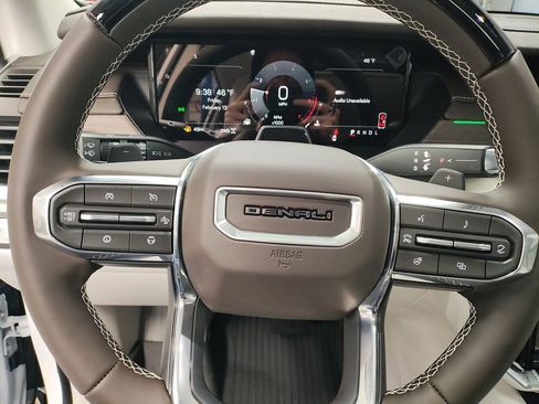 New 2026 GMC Acadia Denali w/ Super Cruise Package image 30