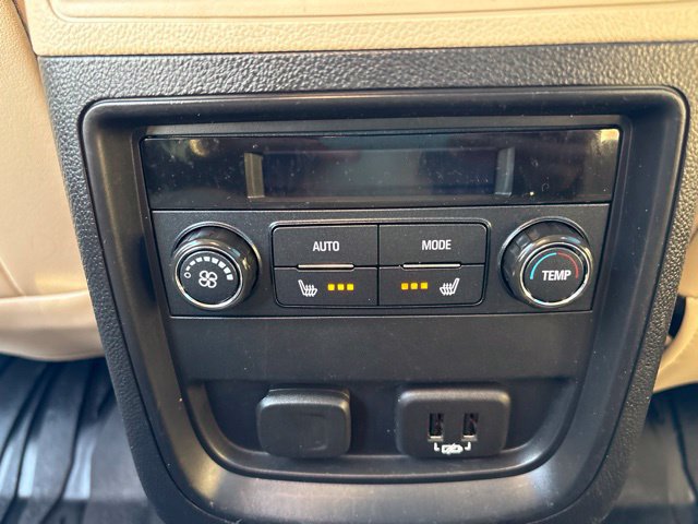 Used 2020 Buick Envision Essence AWD/4WD image 25