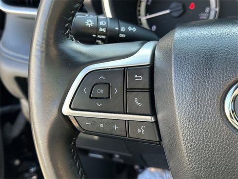 Used 2024 Toyota Highlander XSE image 36