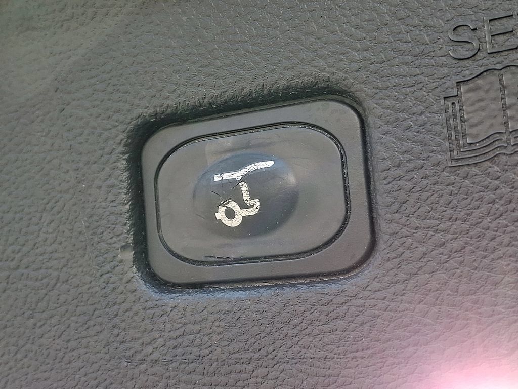 Used 2024 Ford Edge Titanium AWD/4WD image 33
