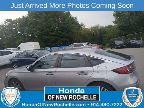 Used 2023 Honda Civic LX image 1