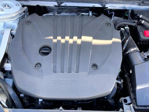 Used 2024 Volvo XC60 B5 Ultimate image 33