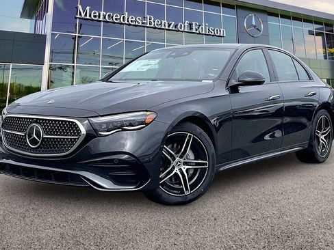 New 2026 Mercedes-Benz E 350 4MATIC Sedan image 2