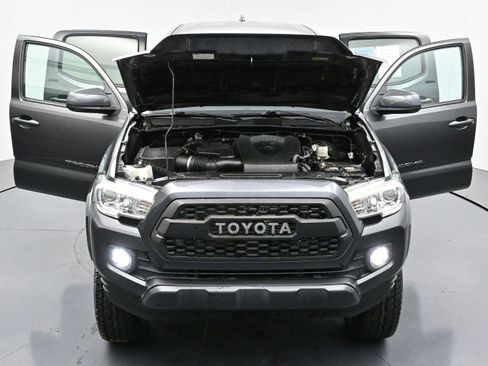 Used 2020 Toyota Tacoma SR5 image 38
