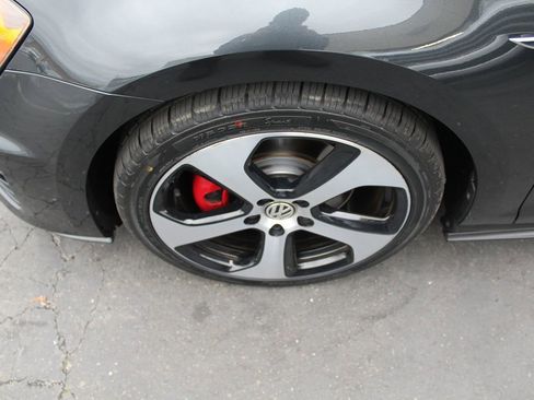Used 2015 Volkswagen GTI Autobahn image 11