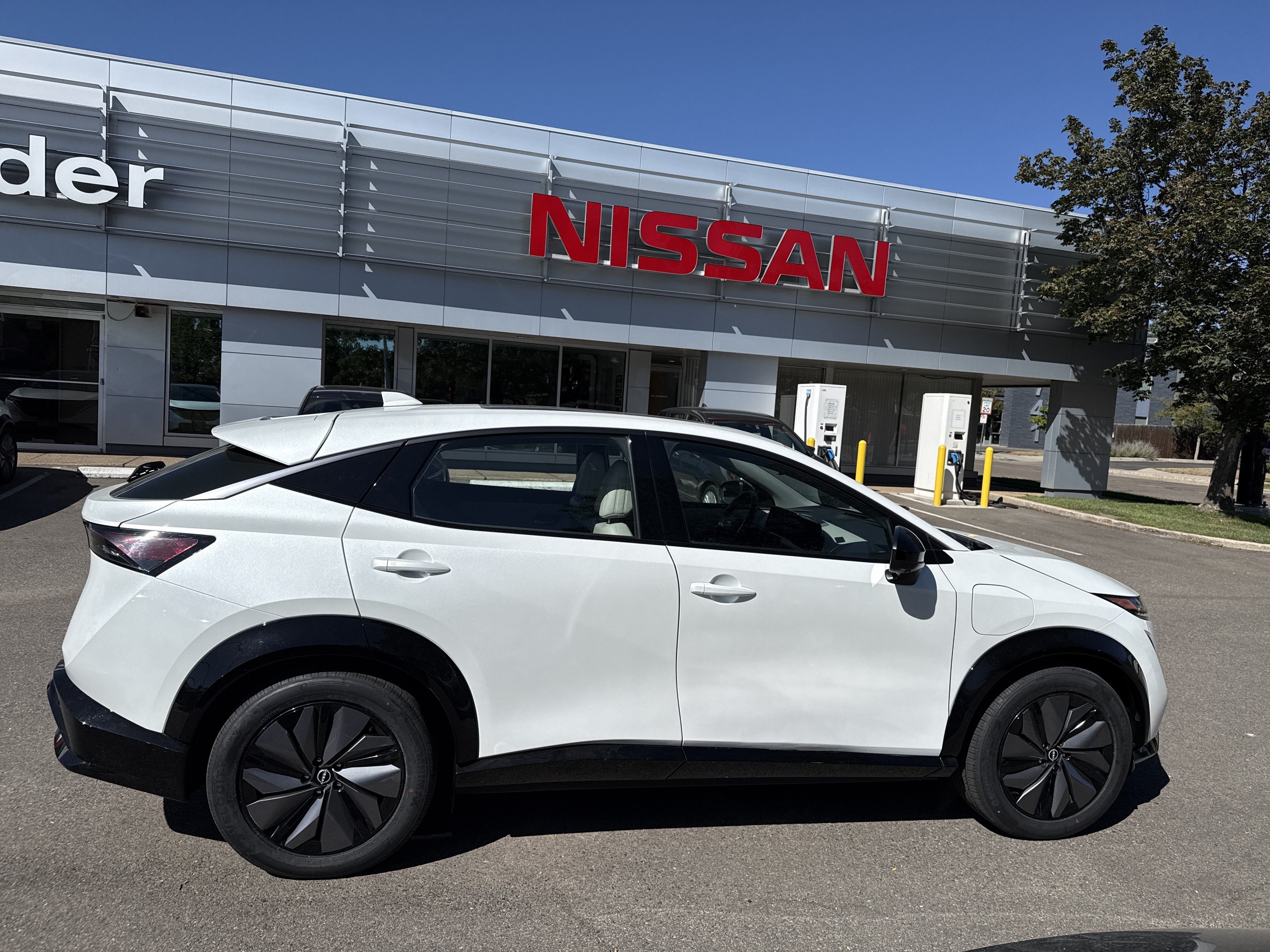Certified 2024 Nissan Ariya AWD image 11