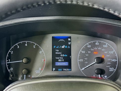 Used 2024 Toyota Corolla Cross LE w/ Moonroof Package image 19