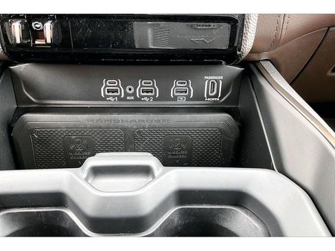 Certified 2025 RAM 1500 Limited AWD/4WD image 32