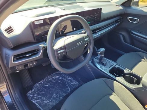 New 2026 Kia K4 FWD image 12
