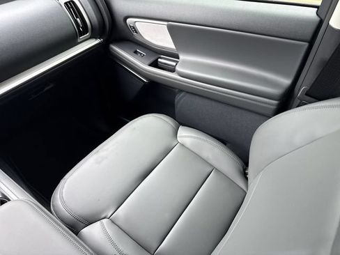 New 2026 Ford Expedition Active RWD image 15