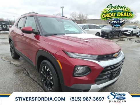 Used 2021 Chevrolet TrailBlazer LT w/ Convenience Package image 1