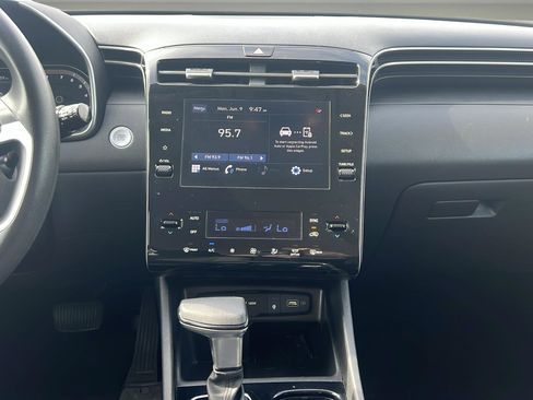 Used 2024 Hyundai Tucson SEL image 10