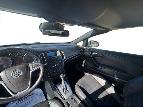 Used 2019 Buick Cascada Premium FWD image 38