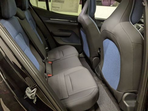 New 2025 Volvo EX30 Plus w/ Protection Package Premier AWD/4WD image 25