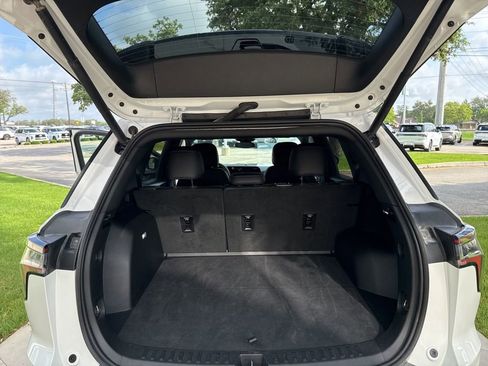 Used 2026 Chevrolet Equinox LT w/ Convenience Package II image 31