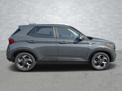 New 2026 Hyundai Venue SEL image 4