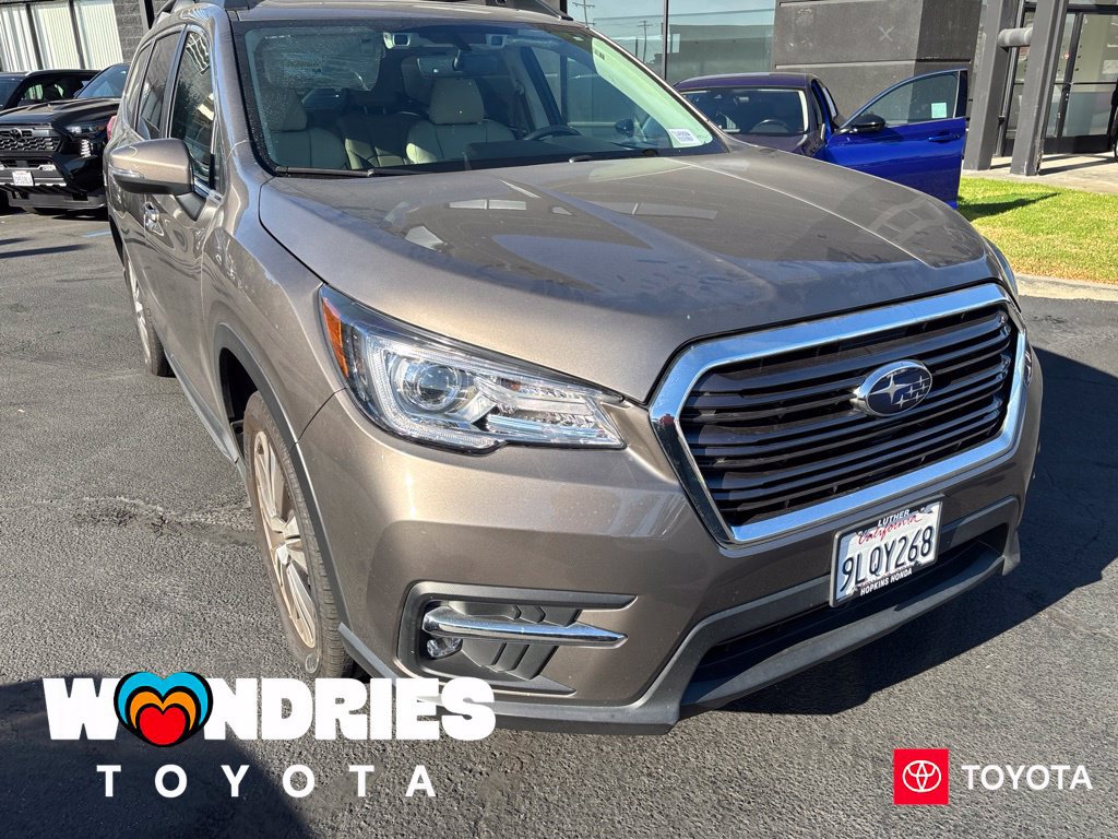Used 2021 Subaru Ascent Limited w/ Technology Package AWD/4WD image 1