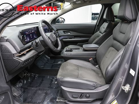 Used 2023 Nissan Ariya FWD image 14