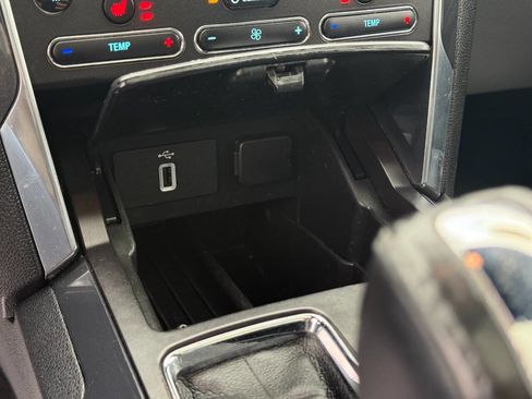 Used 2018 Ford Explorer Sport AWD/4WD image 25