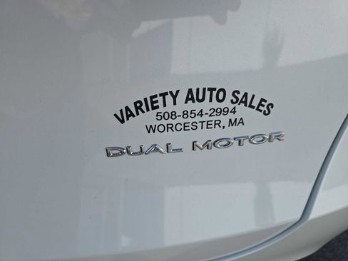 Used 2023 Tesla Model Y AWD image 11