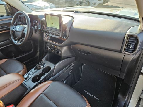 Used 2024 Ford Bronco Sport Badlands w/ Premium Package AWD/4WD image 36