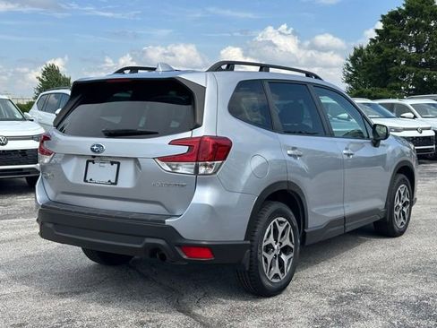 Certified 2023 Subaru Forester Premium AWD/4WD image 7